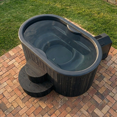 SaunaLife S2B Immersion Tub lifestyle