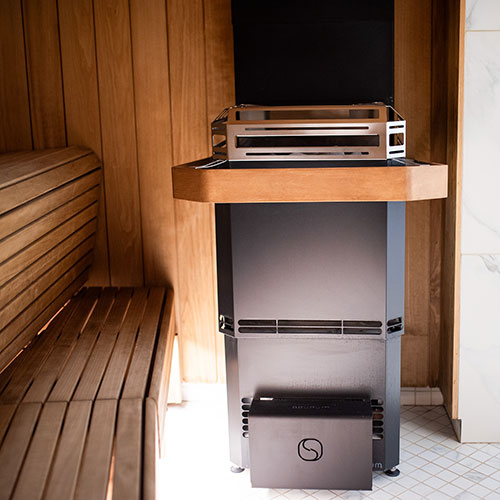 https://prod.cms.bathingbrands.com/sites/default/files/2024-02/saunum-air-l-sauna-heater-room-3.jpg
